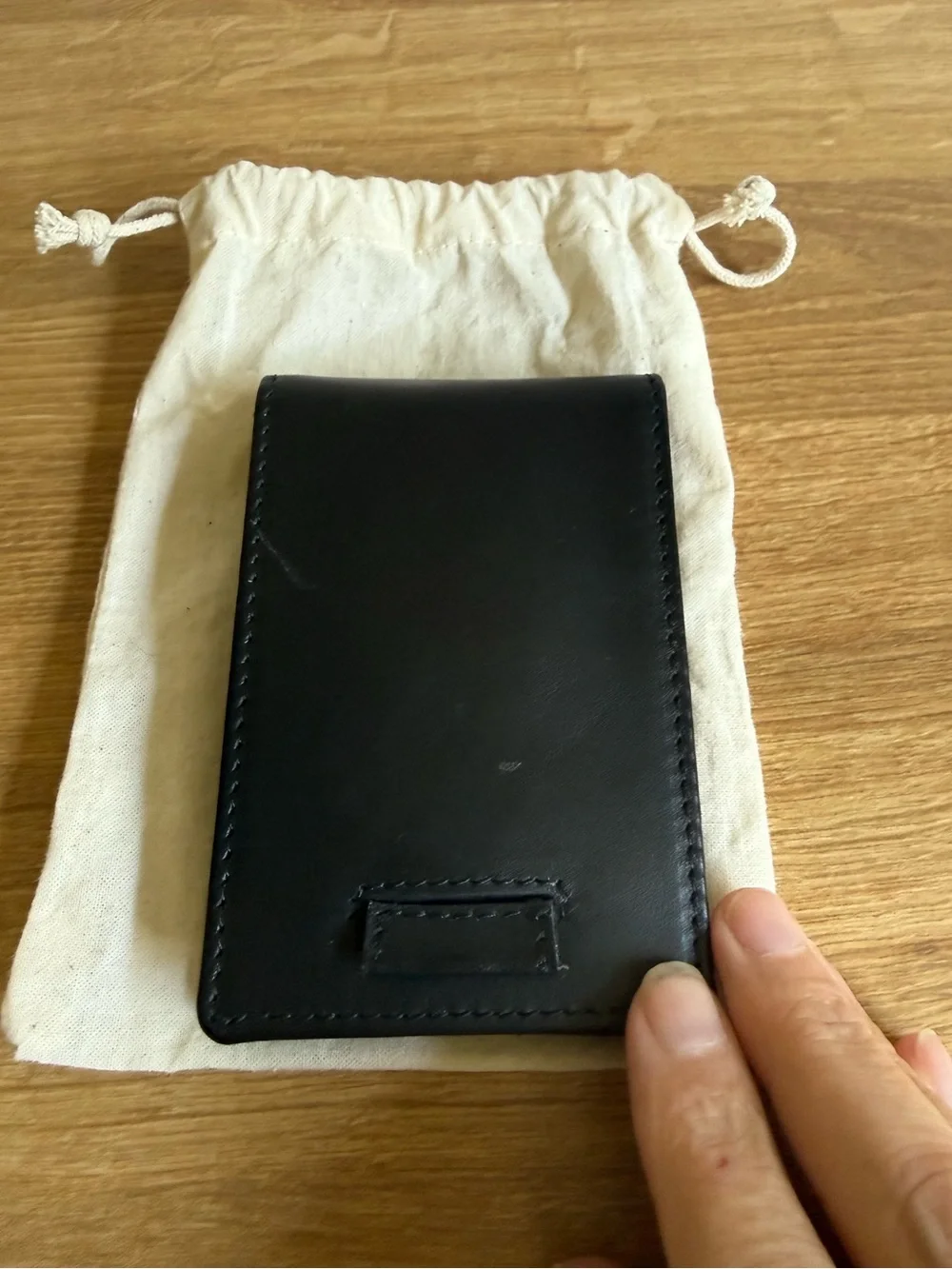 Quince Men’s Italian Leather Money-Clip Wallet in Black New.
